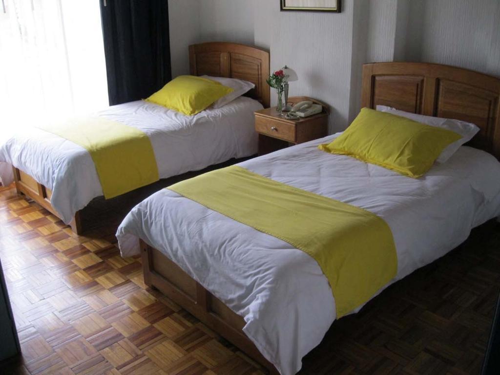 Hotel Rincon Escandinavo Quito Chambre photo